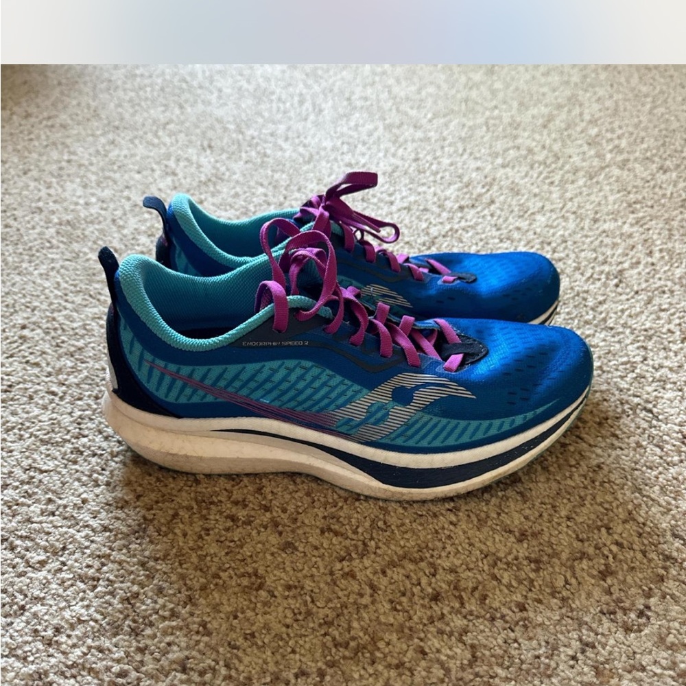 Womens sauconyy running shoes
